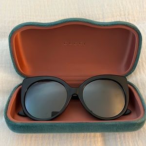 Gucci Cat Eye sunglasses black/silver GG0325SA